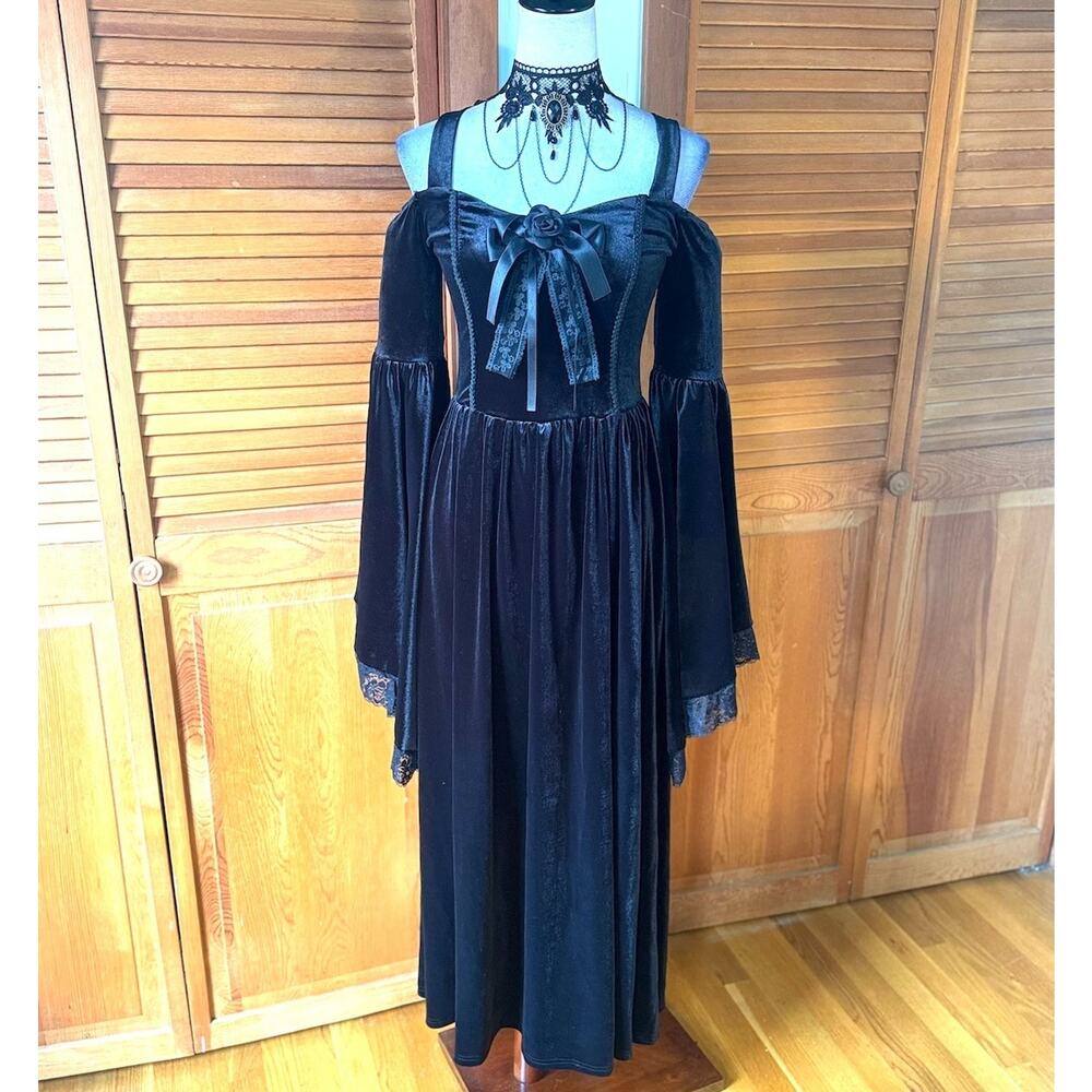 Gothic Victorian Black Out Velvet Morticia Belle Sleeve Rose Y2K Dress